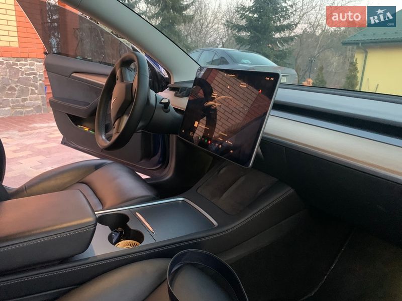 Седан Tesla Model 3 2022 в Обухове