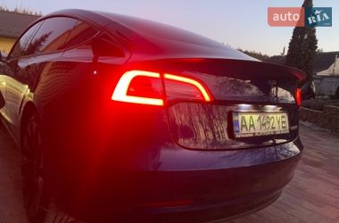 Седан Tesla Model 3 2022 в Обухове
