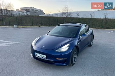 Седан Tesla Model 3 2019 в Ужгороде