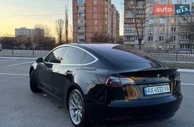 Седан Tesla Model 3 2018 в Харкові