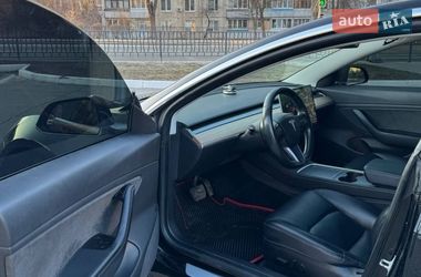 Седан Tesla Model 3 2018 в Харкові