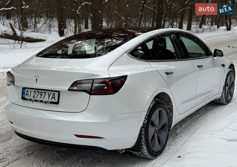 Седан Tesla Model 3 2018 в Киеве