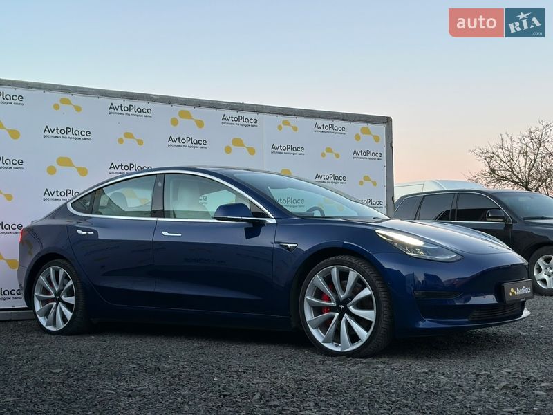 Седан Tesla Model 3 2019 в Луцке фото 9 Седан Tesla Model 3 2019 в Луцке