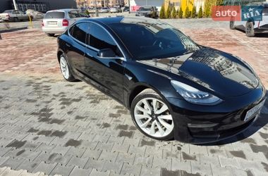 Седан Tesla Model 3 2019 в Буче