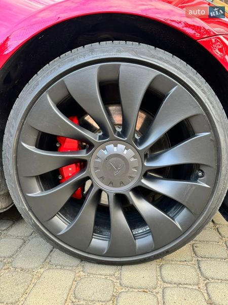 Седан Tesla Model 3 2021 в Львові