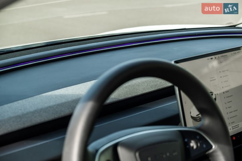 Седан Tesla Model 3 2024 в Ирпене