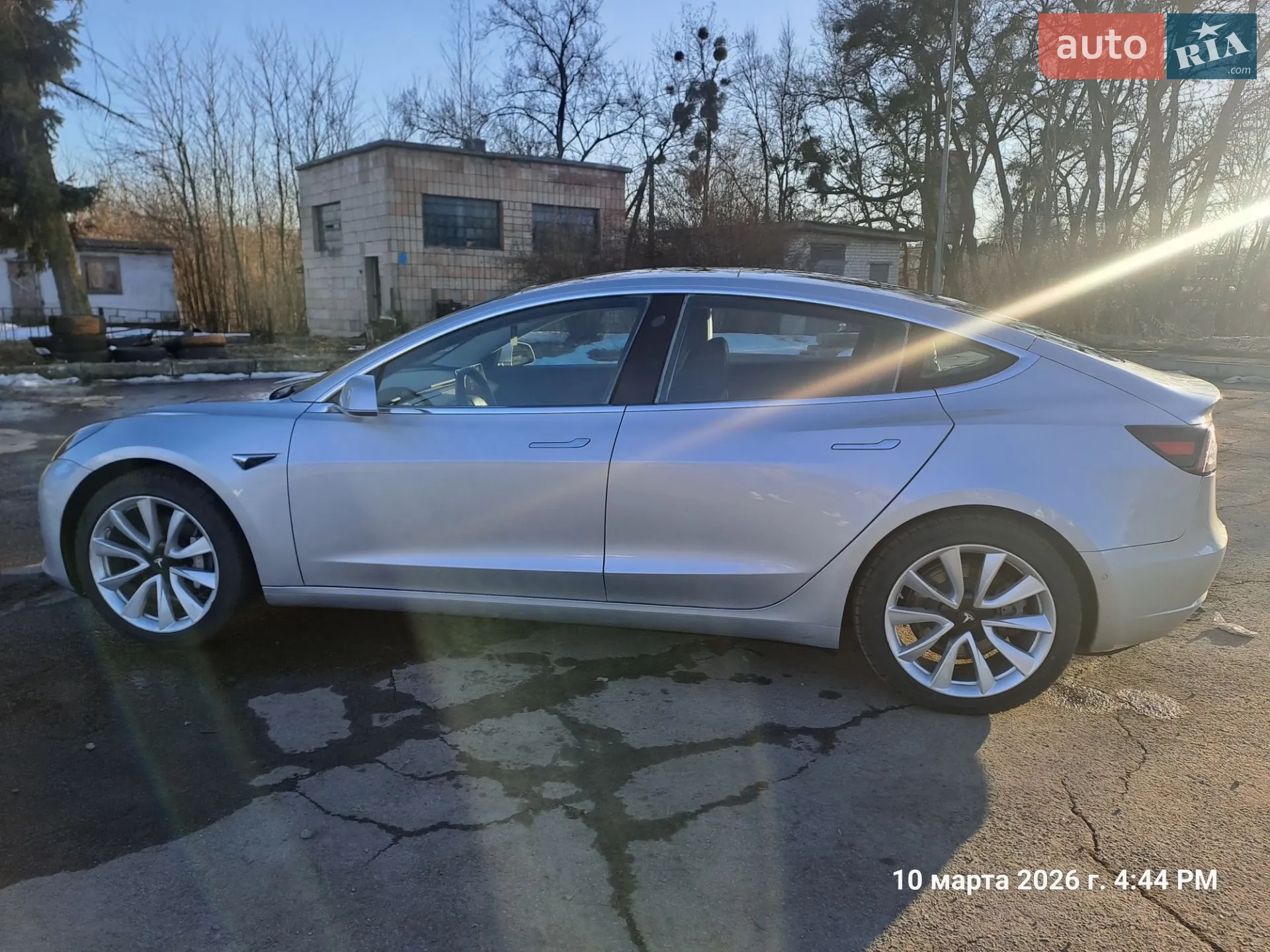 2018 Tesla Model 3 - мініатюра 3