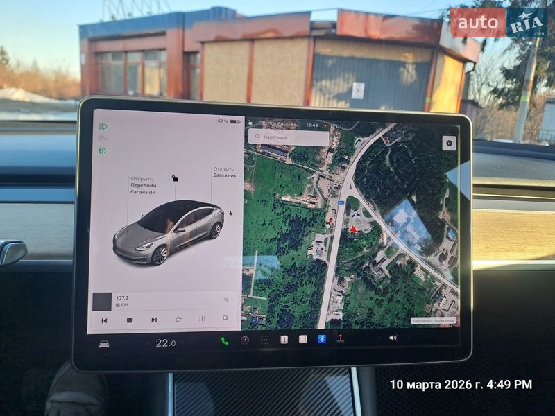 Седан Tesla Model 3 2018 в Житомире
