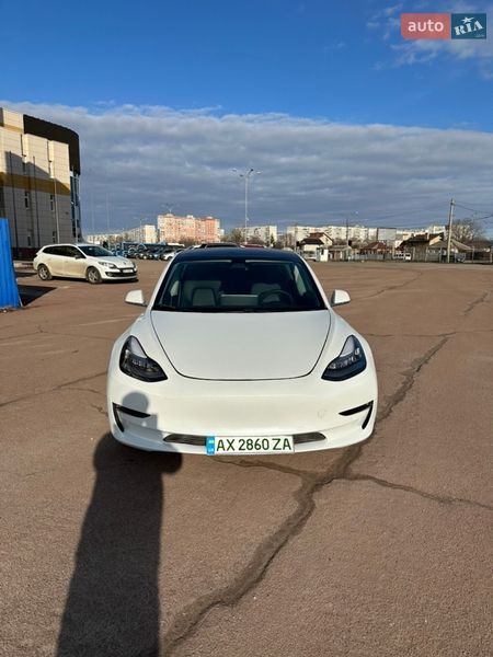 Седан Tesla Model 3 2020 в Харькове