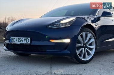 Седан Tesla Model 3 2018 в Дрогобыче