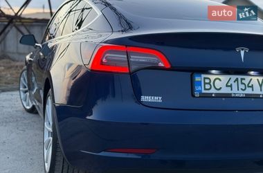 Седан Tesla Model 3 2018 в Дрогобыче
