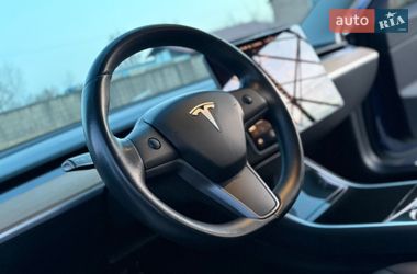 Седан Tesla Model 3 2018 в Дрогобыче