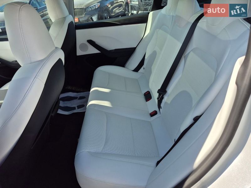 Седан Tesla Model 3 2025 в Кропивницькому фото 16 Седан Tesla Model 3 2025 в Кропивницькому
