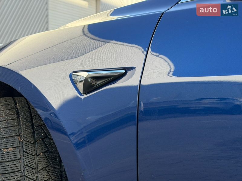 Седан Tesla Model 3 2018 в Киеве