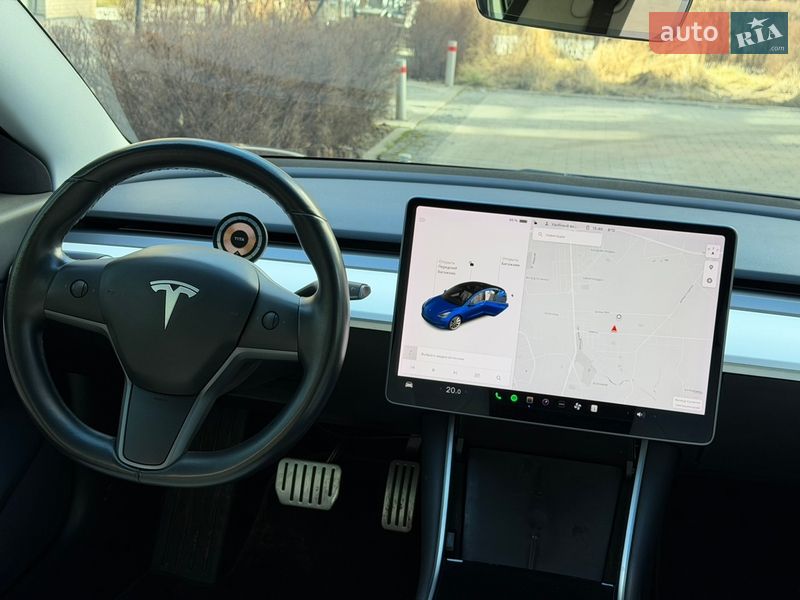 Седан Tesla Model 3 2018 в Киеве