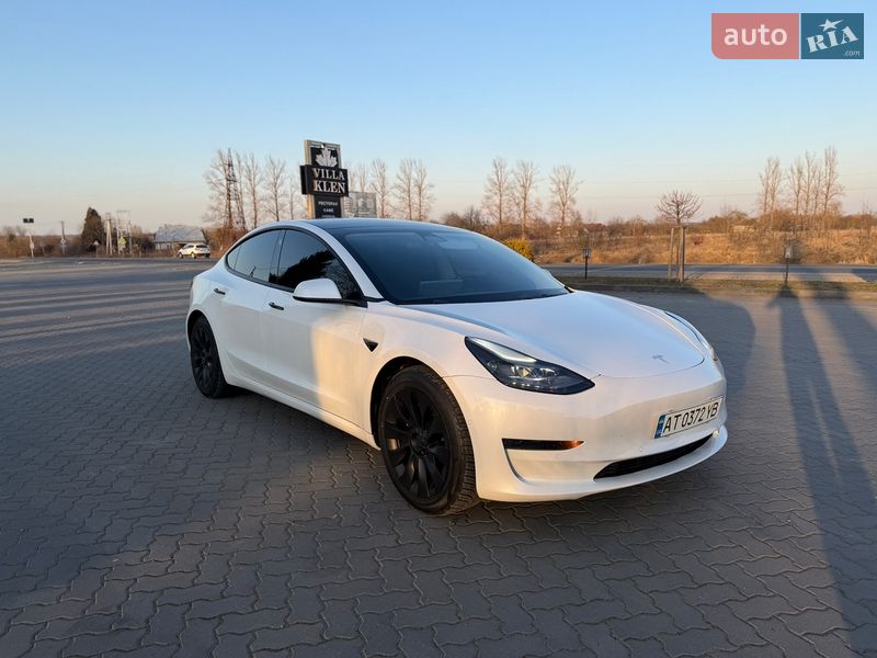Tesla Model 3 2021