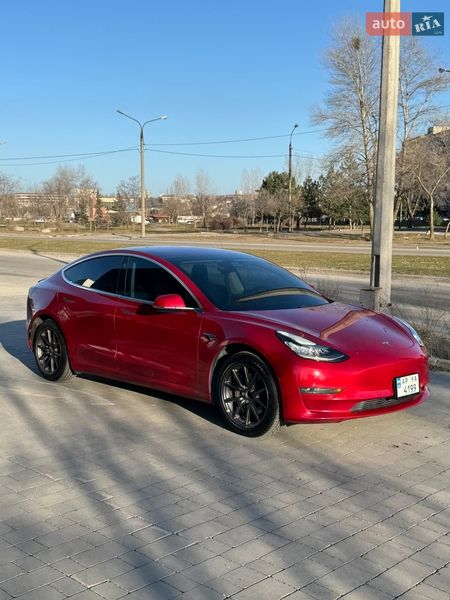 Седан Tesla Model 3 2019 в Запоріжжі фото 3 Седан Tesla Model 3 2019 в Запоріжжі