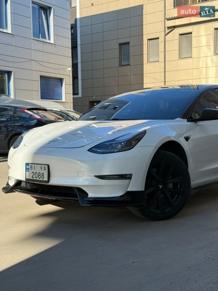 Седан Tesla Model 3 2021 в Полтаве