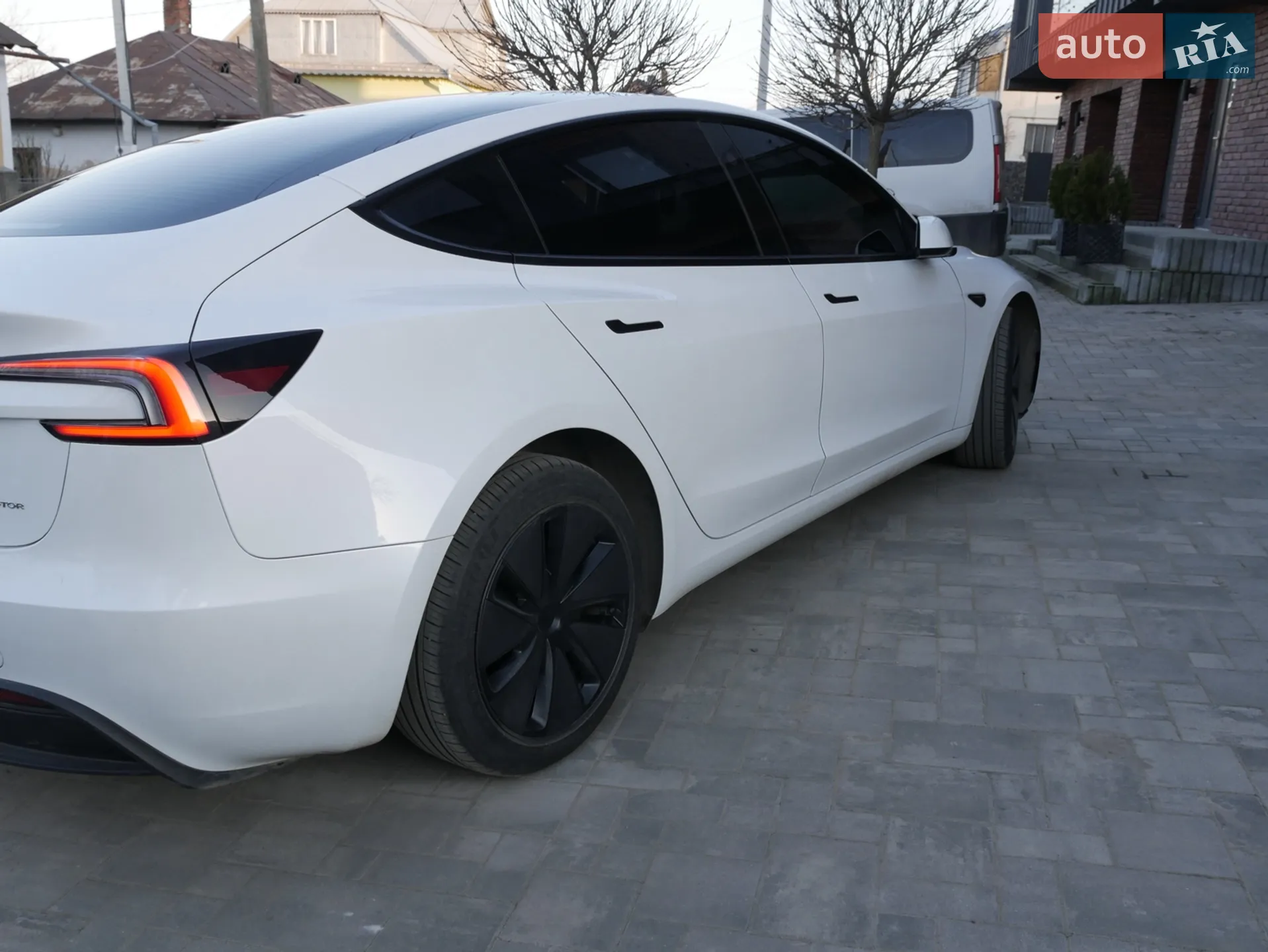 2024 Tesla Model 3 - мініатюра 11