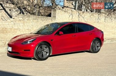 Седан Tesla Model 3 2022 в Дніпрі