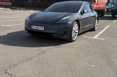 Седан Tesla Model 3 2020 в Львове