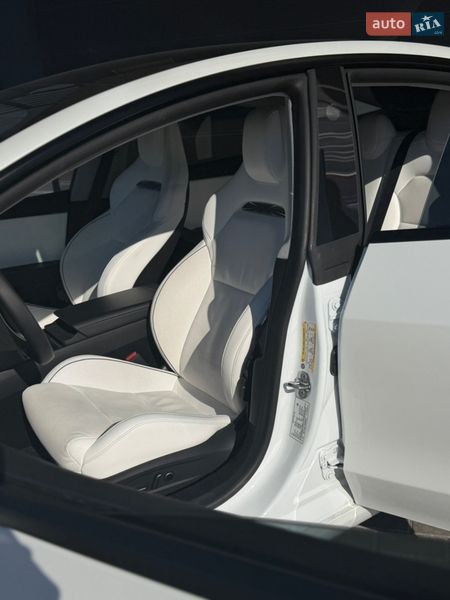 Седан Tesla Model 3 2024 в Киеве фото 3 Седан Tesla Model 3 2024 в Киеве