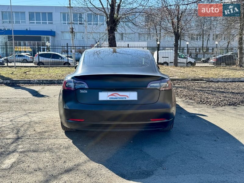 Седан Tesla Model 3 2019 в Киеве