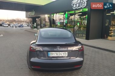 Седан Tesla Model 3 2023 в Одессе