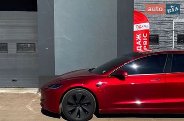 Седан Tesla Model 3 2024 в Киеве