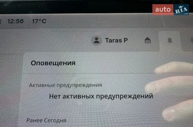 Седан Tesla Model 3 2021 в Львове