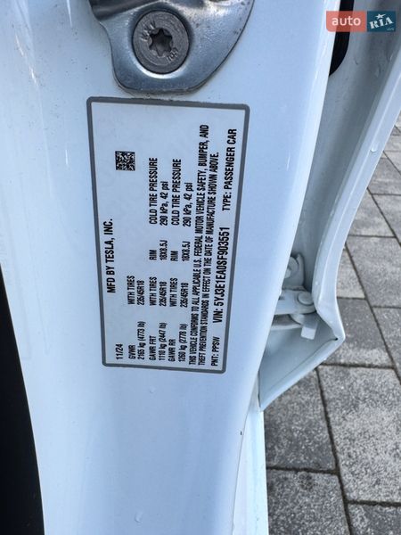 Седан Tesla Model 3 2024 в Львові фото 18 Седан Tesla Model 3 2024 в Львові