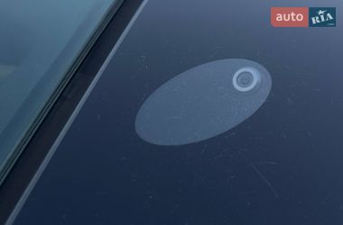 Седан Tesla Model 3 2021 в Ровно
