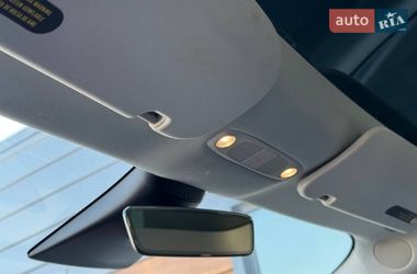 Седан Tesla Model 3 2021 в Ровно