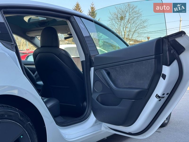 Седан Tesla Model 3 2021 в Рівному фото 55 Седан Tesla Model 3 2021 в Рівному