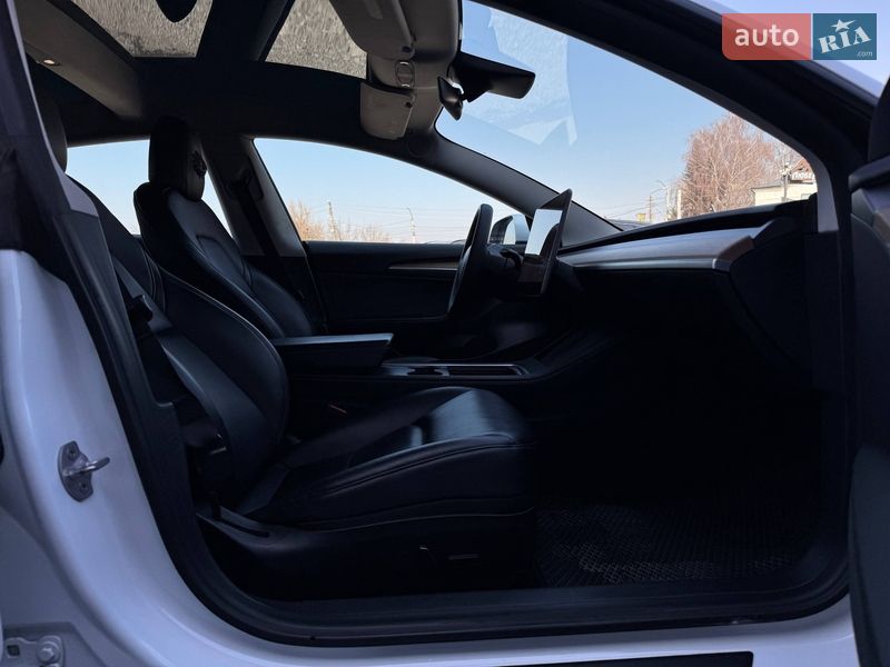 Седан Tesla Model 3 2021 в Рівному фото 69 Седан Tesla Model 3 2021 в Рівному