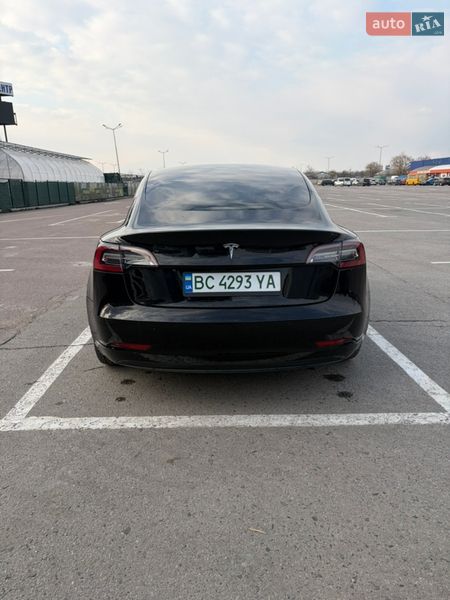 Седан Tesla Model 3 2021 в Львове фото 6 Седан Tesla Model 3 2021 в Львове