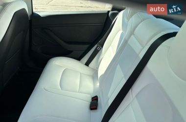 Седан Tesla Model 3 2022 в Киеве
