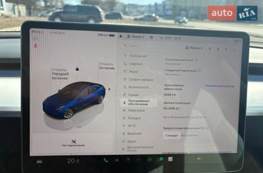Седан Tesla Model 3 2022 в Киеве