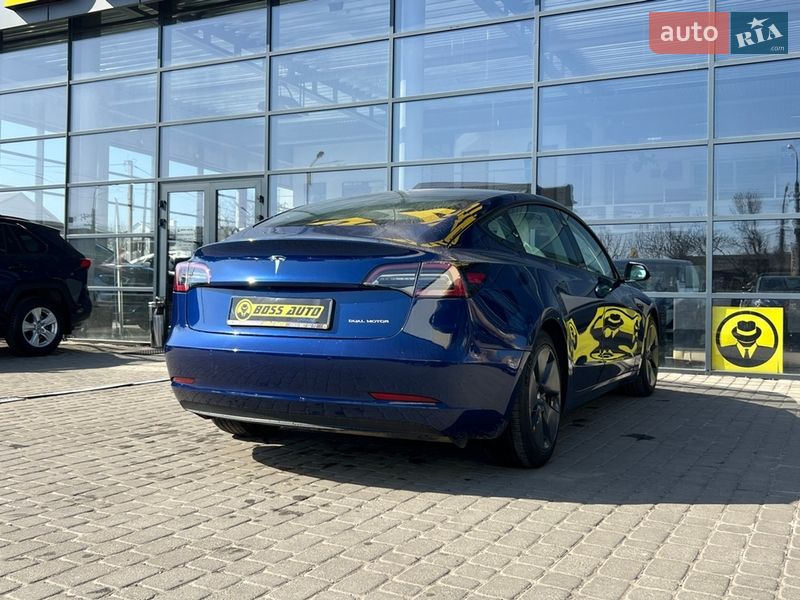 Седан Tesla Model 3 2020 в Ивано-Франковске