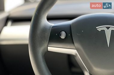 Седан Tesla Model 3 2020 в Ивано-Франковске