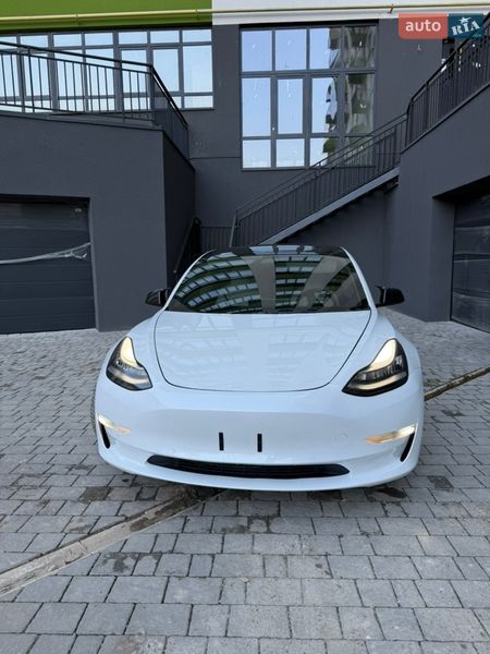Седан Tesla Model 3 2022 в Ивано-Франковске фото 12 Седан Tesla Model 3 2022 в Ивано-Франковске