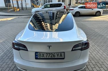 Седан Tesla Model 3 2021 в Хмельницком