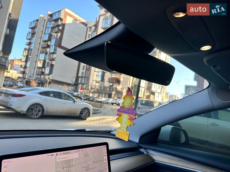 Седан Tesla Model 3 2021 в Хмельницком