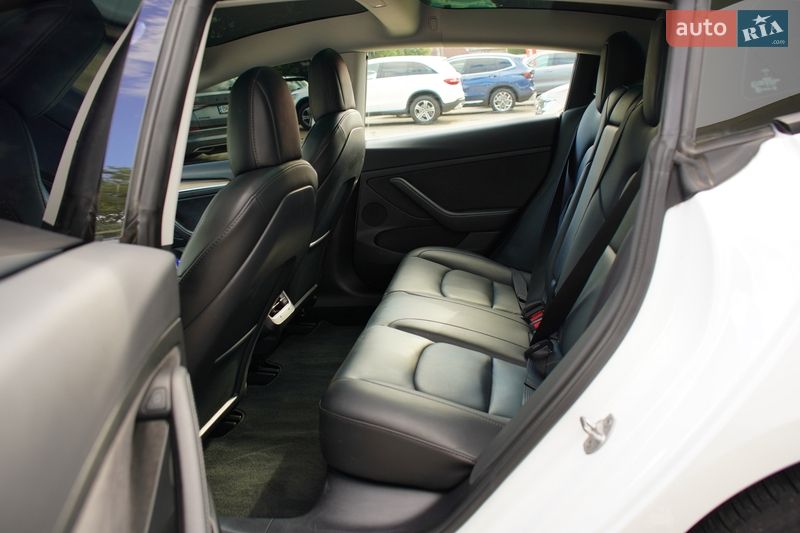 Седан Tesla Model 3 2022 в Житомирі фото 26 Седан Tesla Model 3 2022 в Житомирі