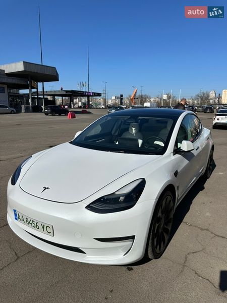 Tesla Model 3 2023