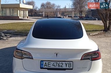 Седан Tesla Model 3 2022 в Днепре