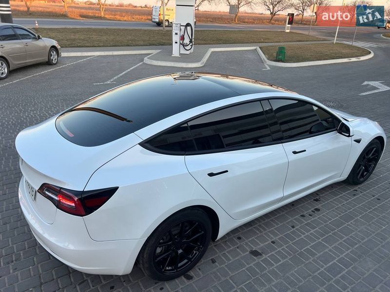 Седан Tesla Model 3 2022 в Одессе