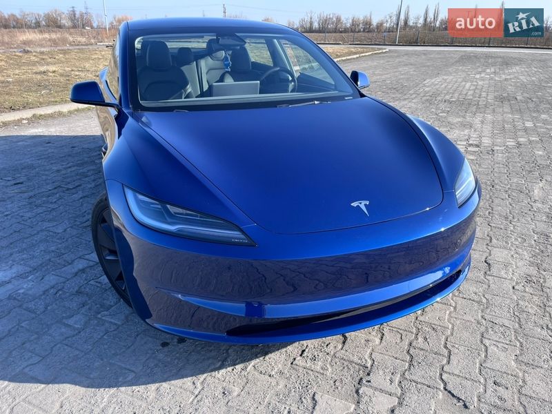 Седан Tesla Model 3 2024 в Борисполе
