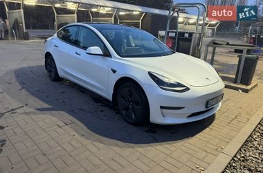 Седан Tesla Model 3 2023 в Днепре