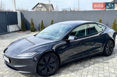 Седан Tesla Model 3 2024 в Стрые